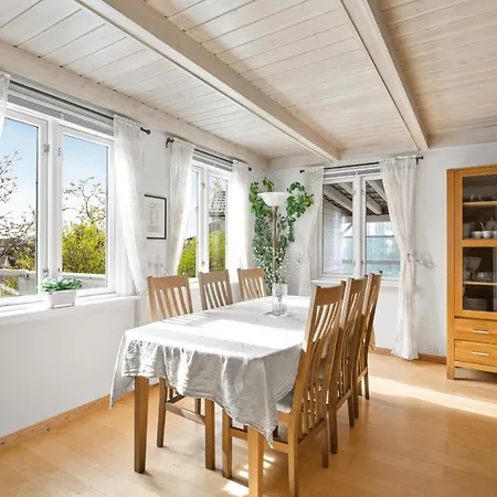 Enebolig Sentralt I Arendal. Arendal